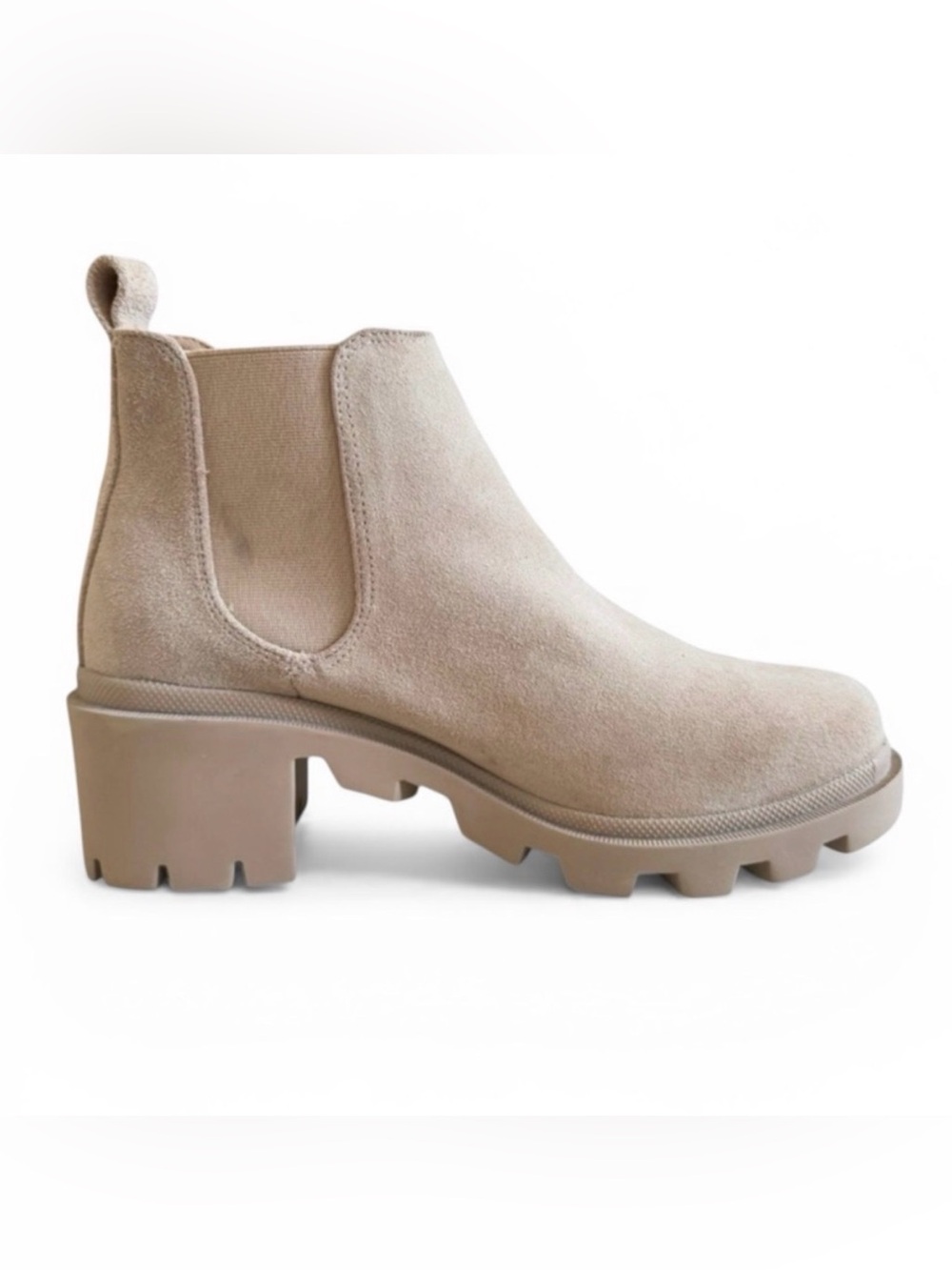 Steve Madden Suede Lug Sole Chelsea Ankle Boots Neutral Beige Size 9 Howler
